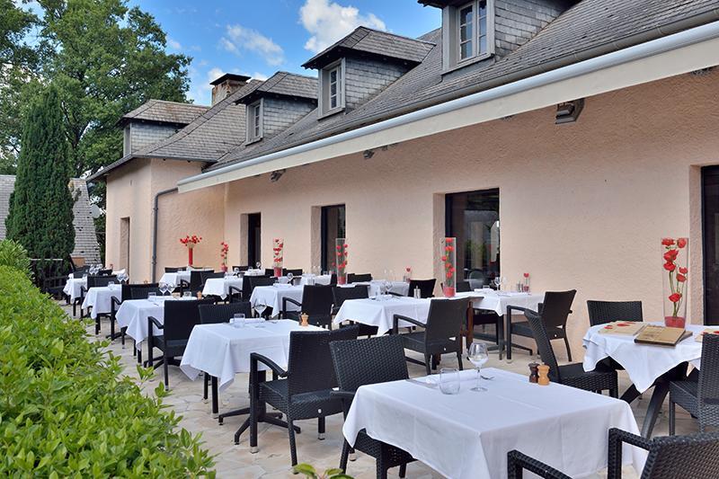 Hotel Restaurant Les Coquelicots, The Originals Relais Saint-Pardoux-l'Ortigier Ngoại thất bức ảnh
