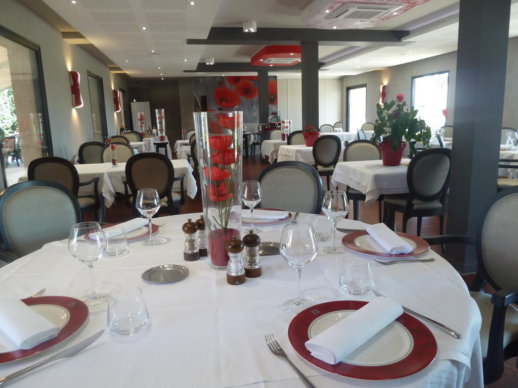 Hotel Restaurant Les Coquelicots, The Originals Relais Saint-Pardoux-l'Ortigier Ngoại thất bức ảnh